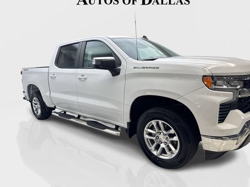 Used 2023 Chevrolet Silverado 1500 LT AWD/4WD image 12