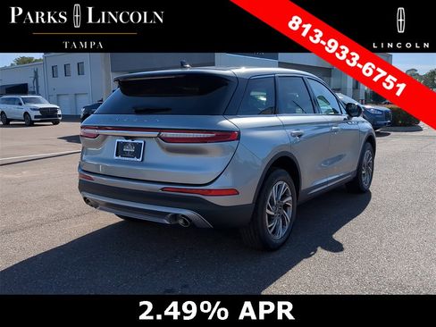 Certified 2024 Lincoln Corsair FWD w/ Equipment Group 101A image 4