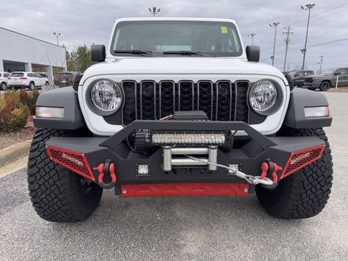 Used 2024 Jeep Wrangler Sport image 4