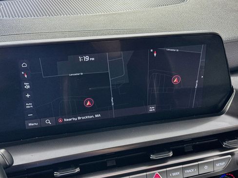 Used 2025 Kia Telluride S FWD image 2