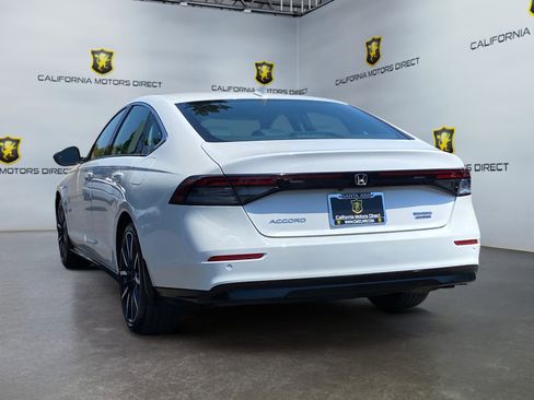 Used 2024 Honda Accord Touring image 7