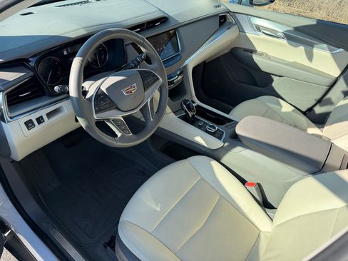 Used 2021 Cadillac XT5 Premium Luxury image 17
