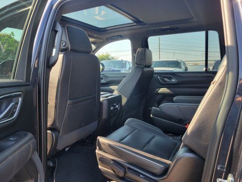 Used 2023 GMC Yukon XL SLT RWD image 22