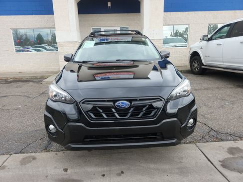 Used 2021 Subaru Crosstrek 2.5i Sport w/ Moonroof Package AWD/4WD image 2