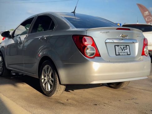 Used 2014 Chevrolet Sonic LT w/ Wheels and Fog Lamp Package FWD image 4