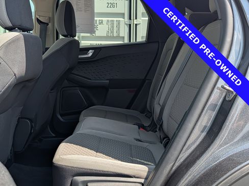 Used 2020 Ford Escape SE image 14