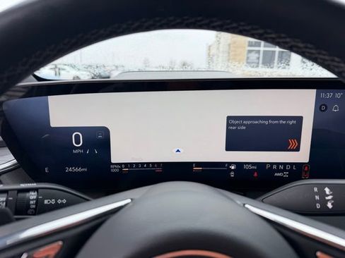 Used 2025 Buick Enclave Preferred image 23