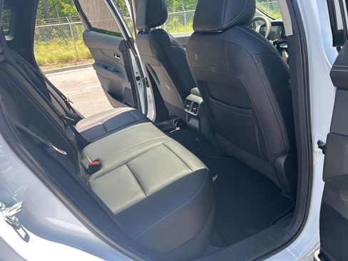 Certified 2025 Nissan Murano SL AWD/4WD image 28