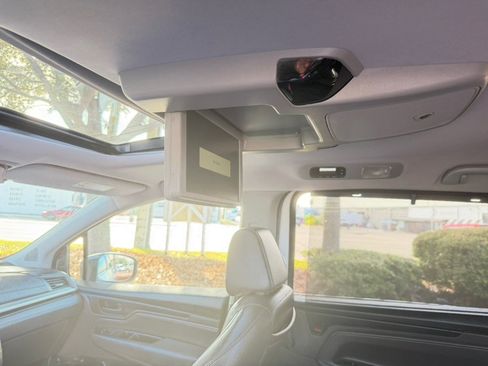 Used 2018 Honda Odyssey Touring image 27