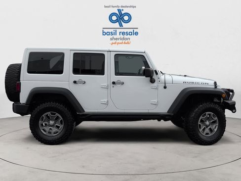 Used 2018 Jeep Wrangler Unlimited Rubicon w/ Cold Weather Group image 8