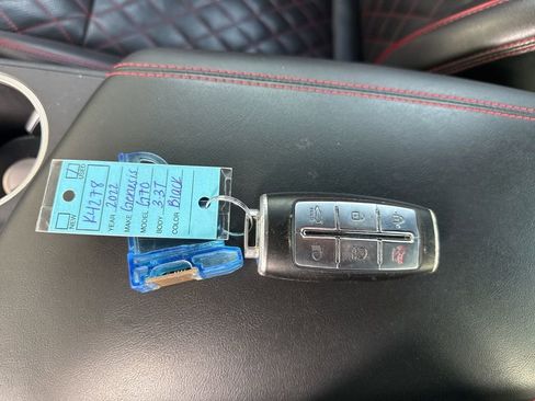 Used 2022 Genesis G70 3.3T image 11