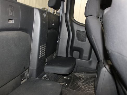 Used 2022 Nissan Frontier S w/ Technology Package AWD/4WD image 23