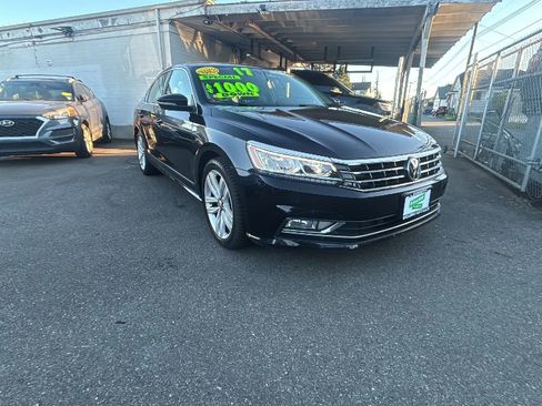 Used 2017 Volkswagen Passat 1.8T SE image 4