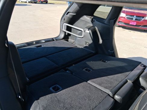 Used 2018 Jeep Cherokee Latitude Plus w/ Comfort/Convenience Group AWD/4WD image 20