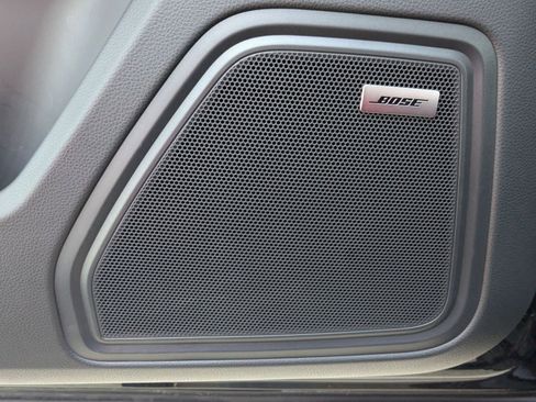 Used 2025 Porsche Macan image 14