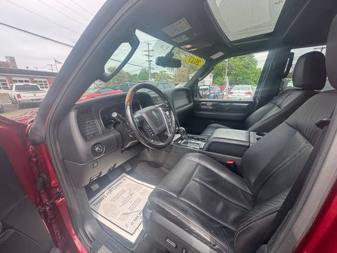 Used 2017 Lincoln Navigator Reserve AWD/4WD image 33