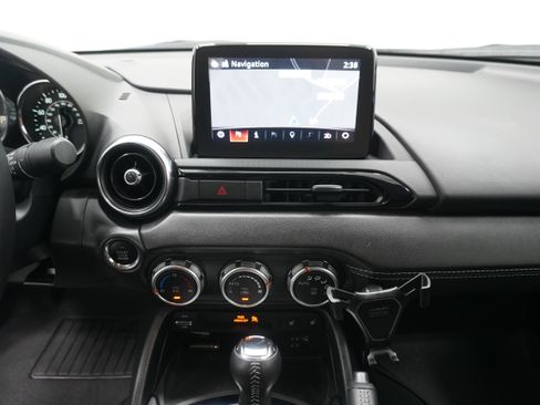 Used 2020 MAZDA MX-5 Miata RF Grand Touring RWD image 16