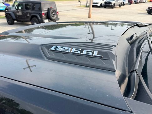Used 2024 Chevrolet Silverado 2500 Custom AWD/4WD image 11