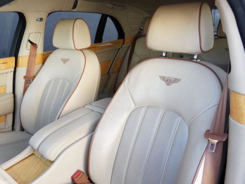 Used 2012 Bentley Mulsanne RWD image 27