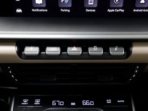 Used 2025 Porsche 911 Carrera image 14