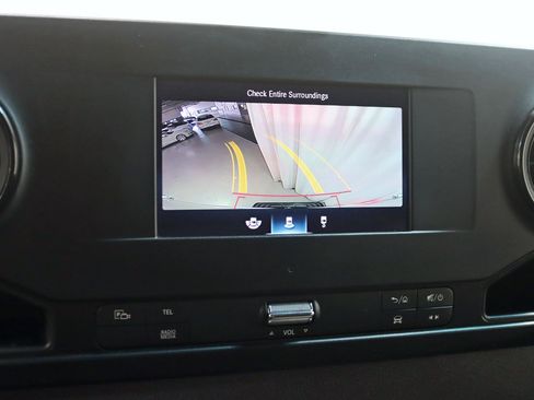 Used 2023 Mercedes-Benz Sprinter 2500 image 17