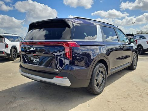 New 2026 Kia Carnival EX image 8