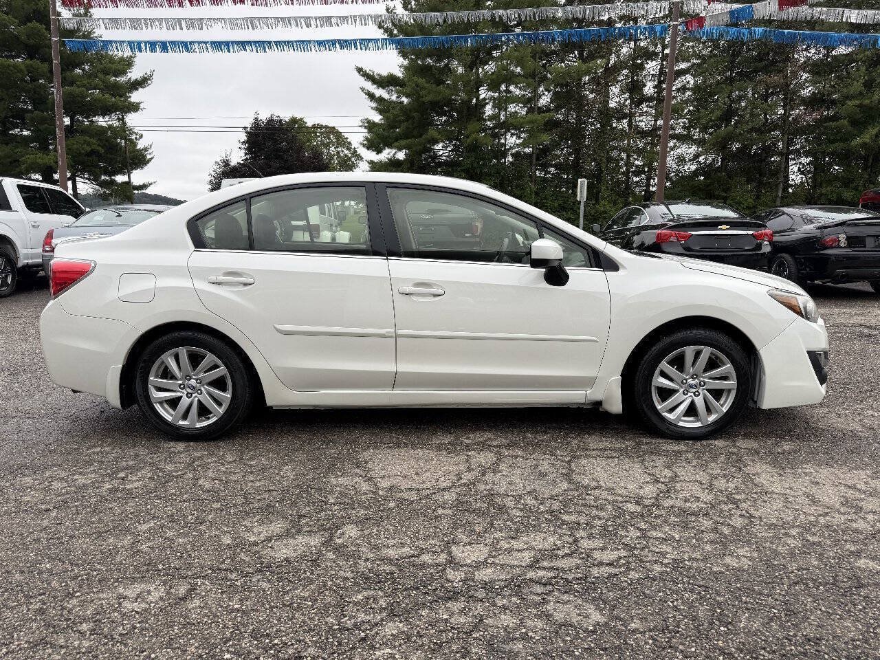 Used 2016 Subaru Impreza 2.0i Premium AWD/4WD image 4