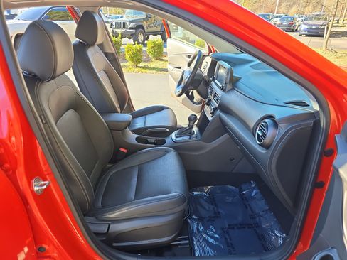 Used 2019 Hyundai Kona Limited image 10