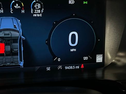 Used 2025 Ford F150 Lariat AWD/4WD image 21