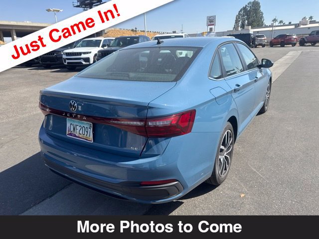 Used 2025 Volkswagen Jetta SE FWD image 6