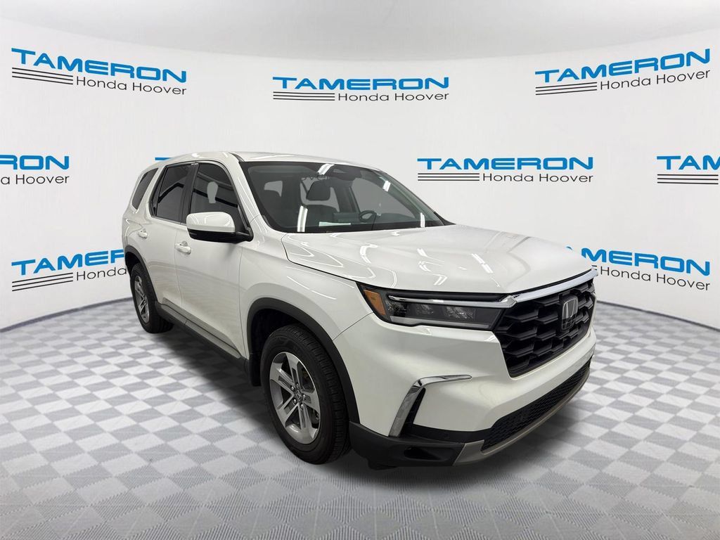 Used 2025 Honda Pilot EX-L image 7