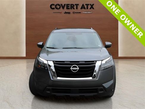 Used 2024 Nissan Pathfinder SV image 8