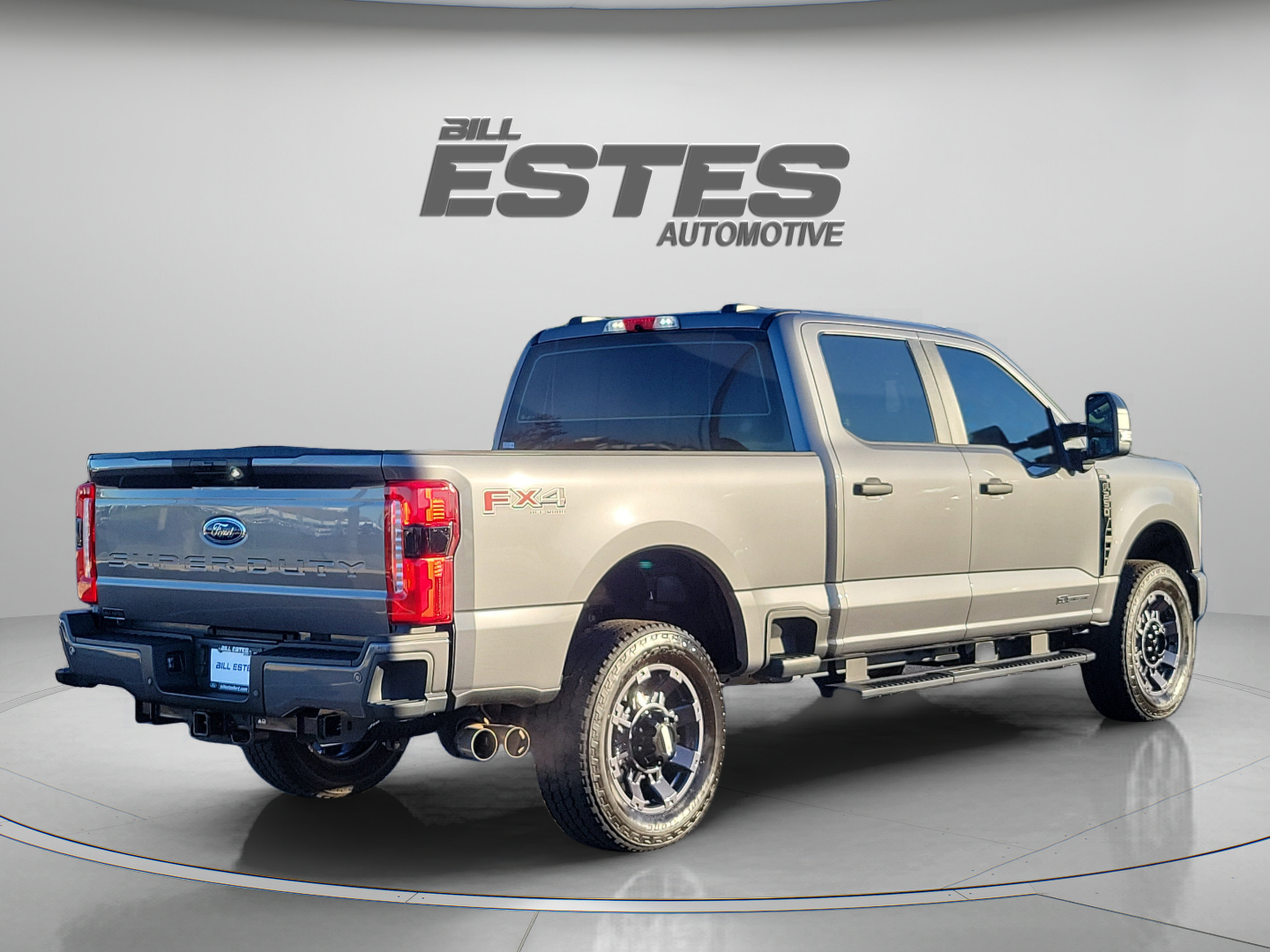 Used 2024 Ford F250 XL w/ STX Appearance Package AWD/4WD image 4