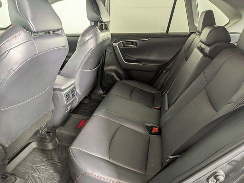 Used 2020 Toyota RAV4 TRD Off-Road image 38