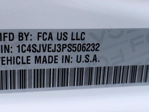 Used 2023 Jeep Grand Wagoneer 4WD image 20