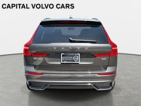 Certified 2025 Volvo XC60 B5 Plus image 6