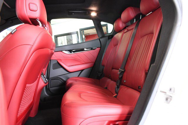 Used 2023 Maserati Levante GT AWD/4WD image 25