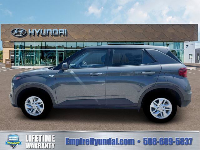 New 2026 Hyundai Venue SE FWD image 3