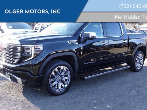 Used 2023 GMC Sierra 1500 Denali w/ Denali Reserve Package AWD/4WD image 1