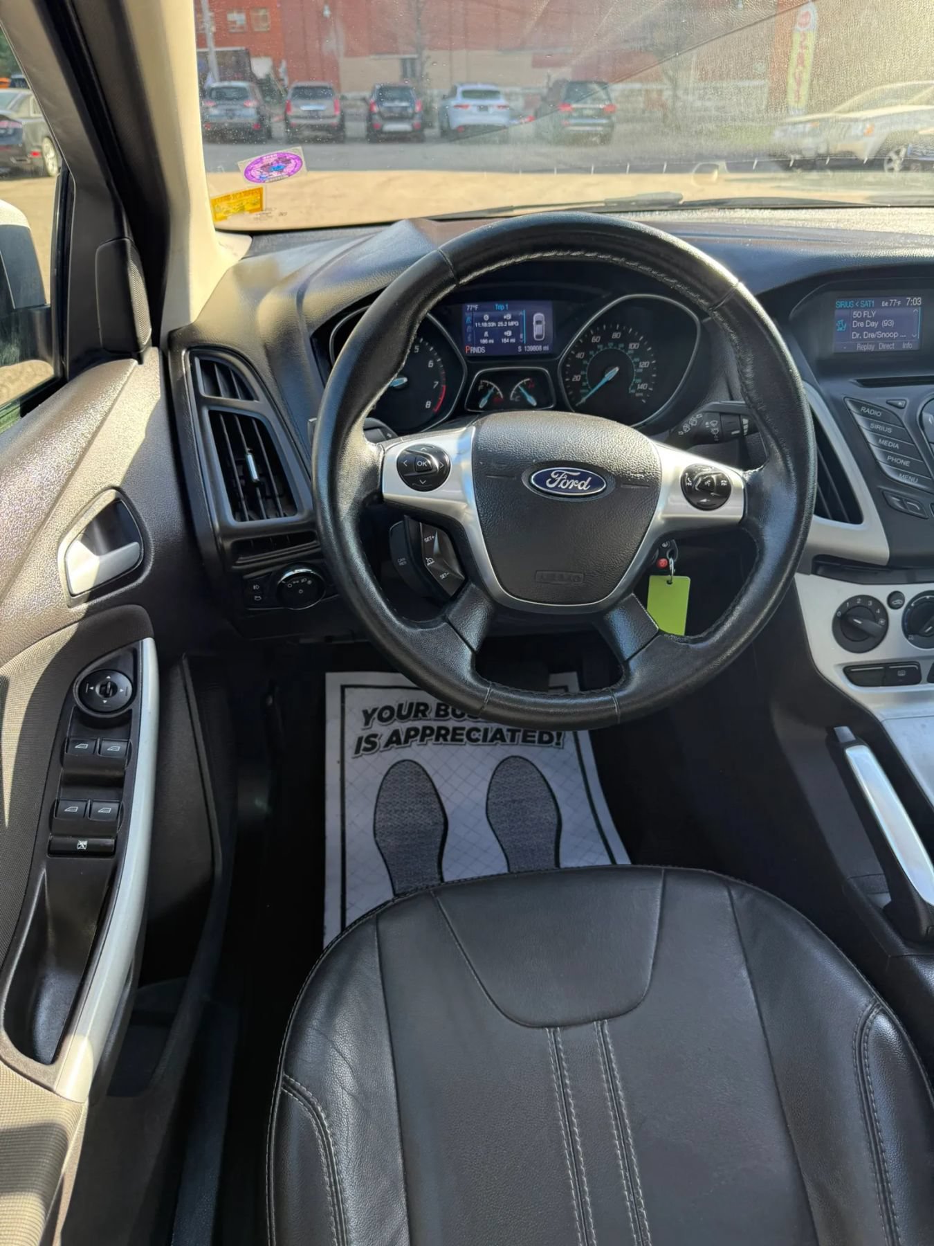 Used 2014 Ford Focus SE w/ Equipment Group 201A FWD image 16