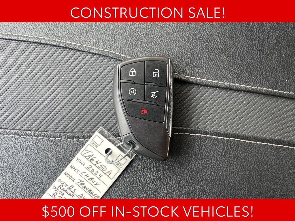 Used 2024 Chevrolet Traverse RS AWD/4WD image 27