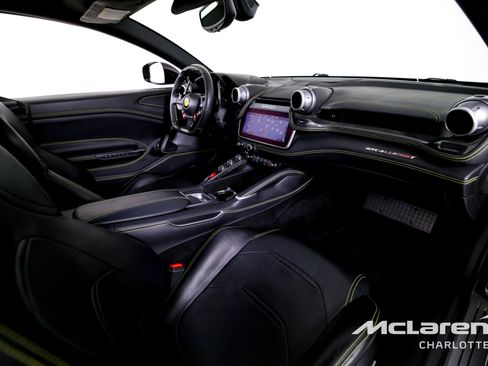 Used 2018 Ferrari GTC4Lusso T image 23