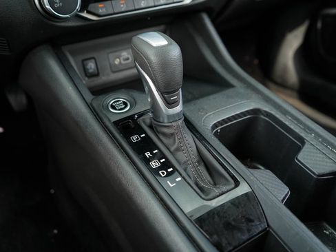 Used 2025 Nissan Sentra S FWD image 34