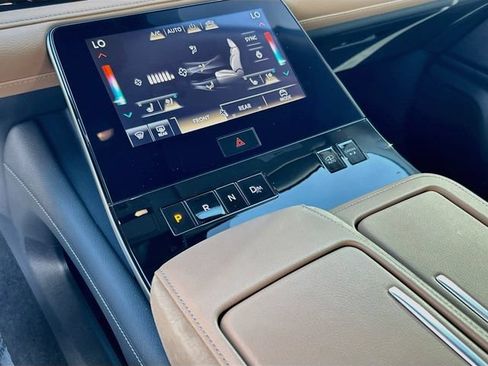 Used 2025 INFINITI QX80 Luxe RWD image 14