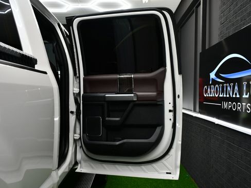 Used 2017 Ford F250 Platinum w/ Platinum Ultimate Package image 36