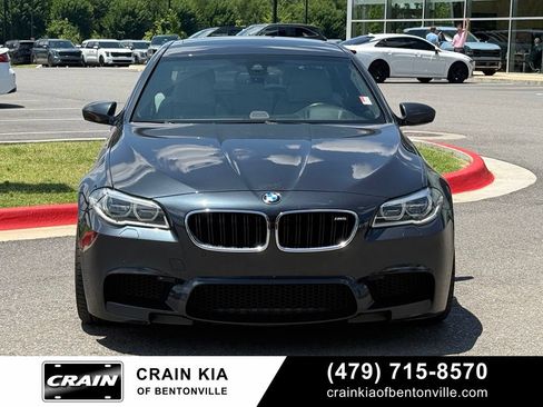 Used 2014 BMW M5 RWD image 2