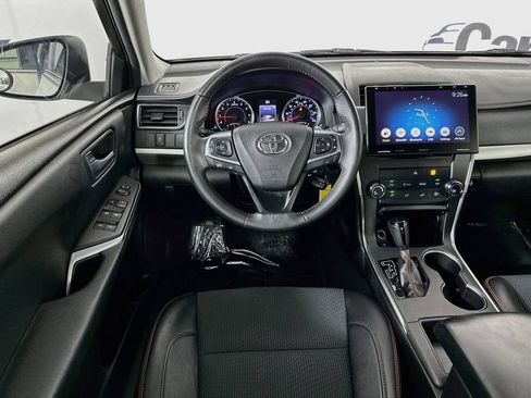 Used 2017 Toyota Camry SE FWD image 24