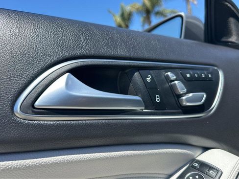 Used 2019 Mercedes-Benz GLA 250 image 33