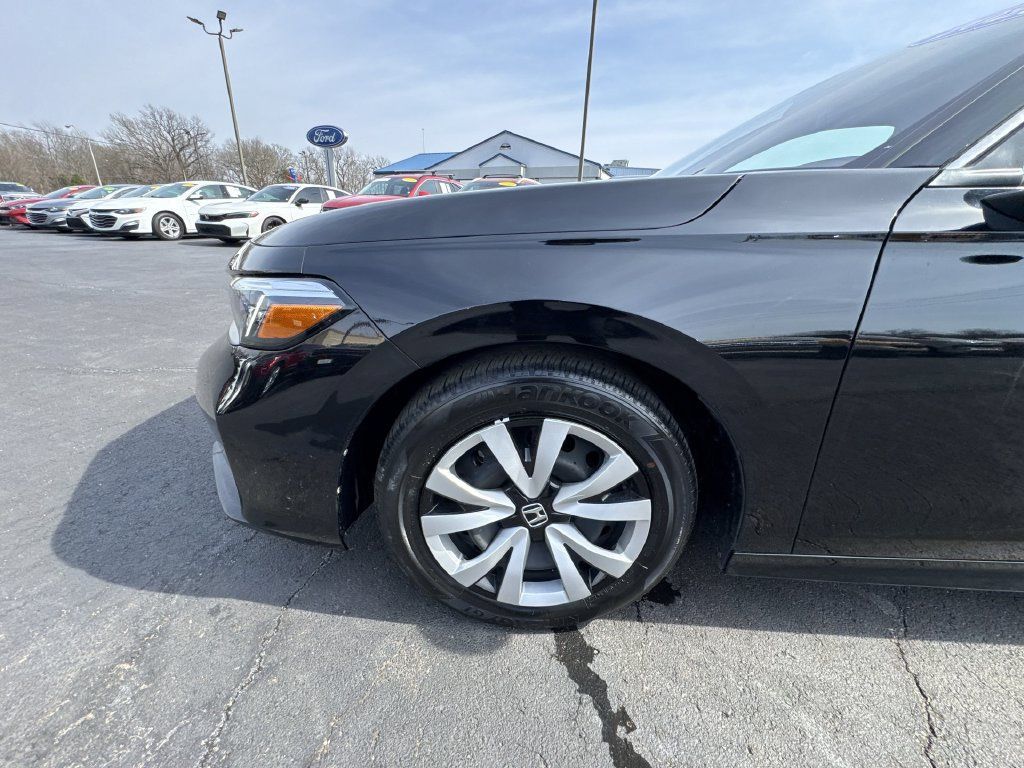 Used 2025 Honda Civic LX image 10