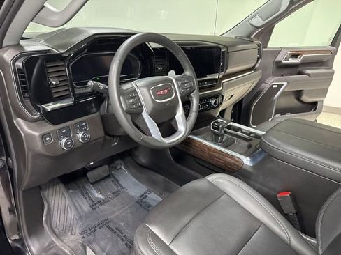 Used 2024 GMC Sierra 1500 Elevation w/ Elevation Premium Package AWD/4WD image 14